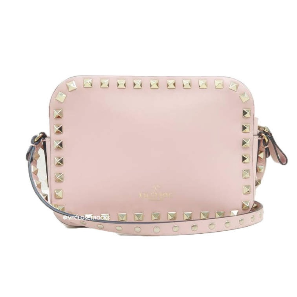 SOLD Valentino Blush Rockstud Camera Crossbody - Picture 1 of 8